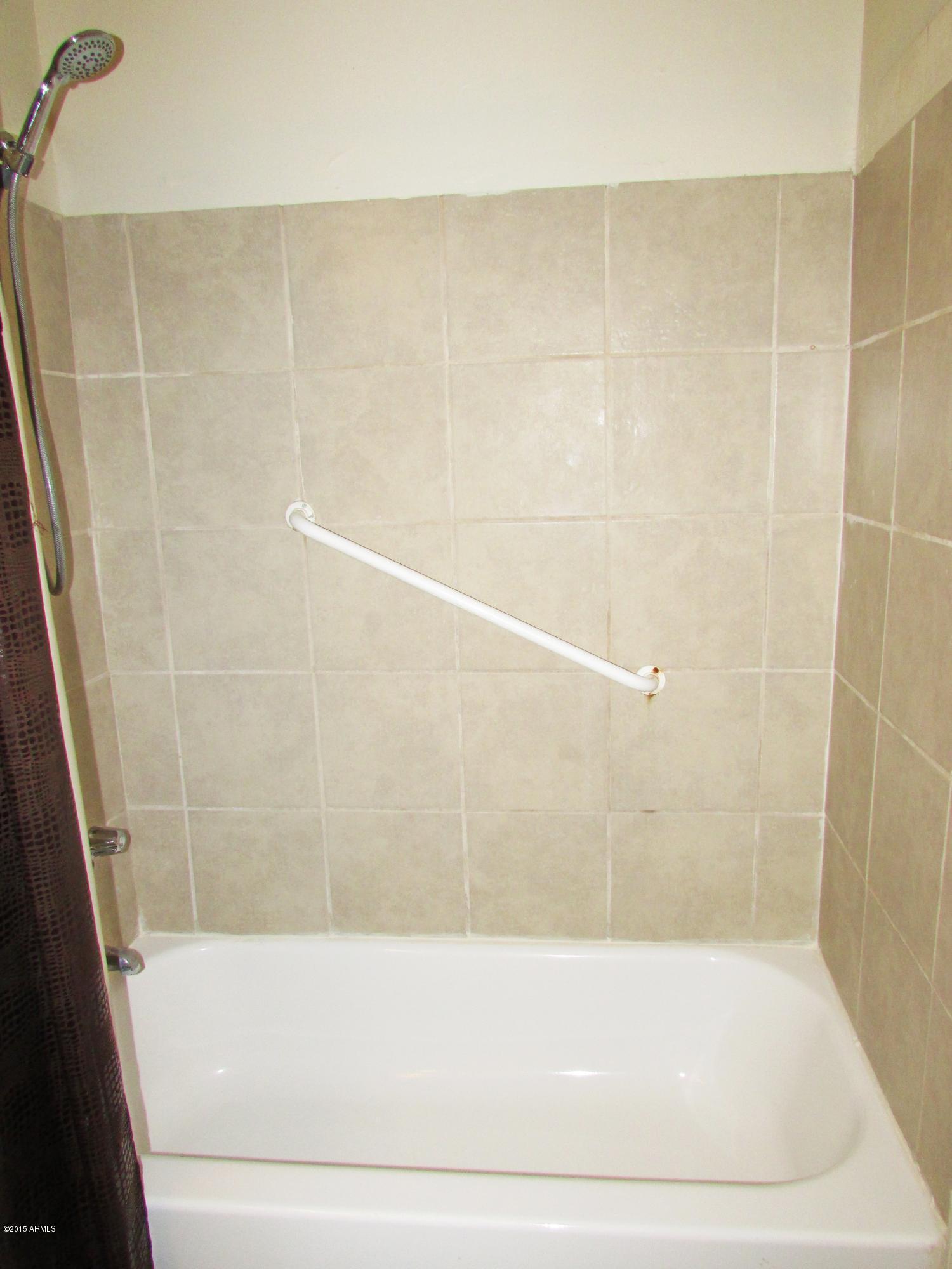 4336 East Vineyard Road Phoenix, AZ 85042 - Photo 22 of 36 AIMG_2691