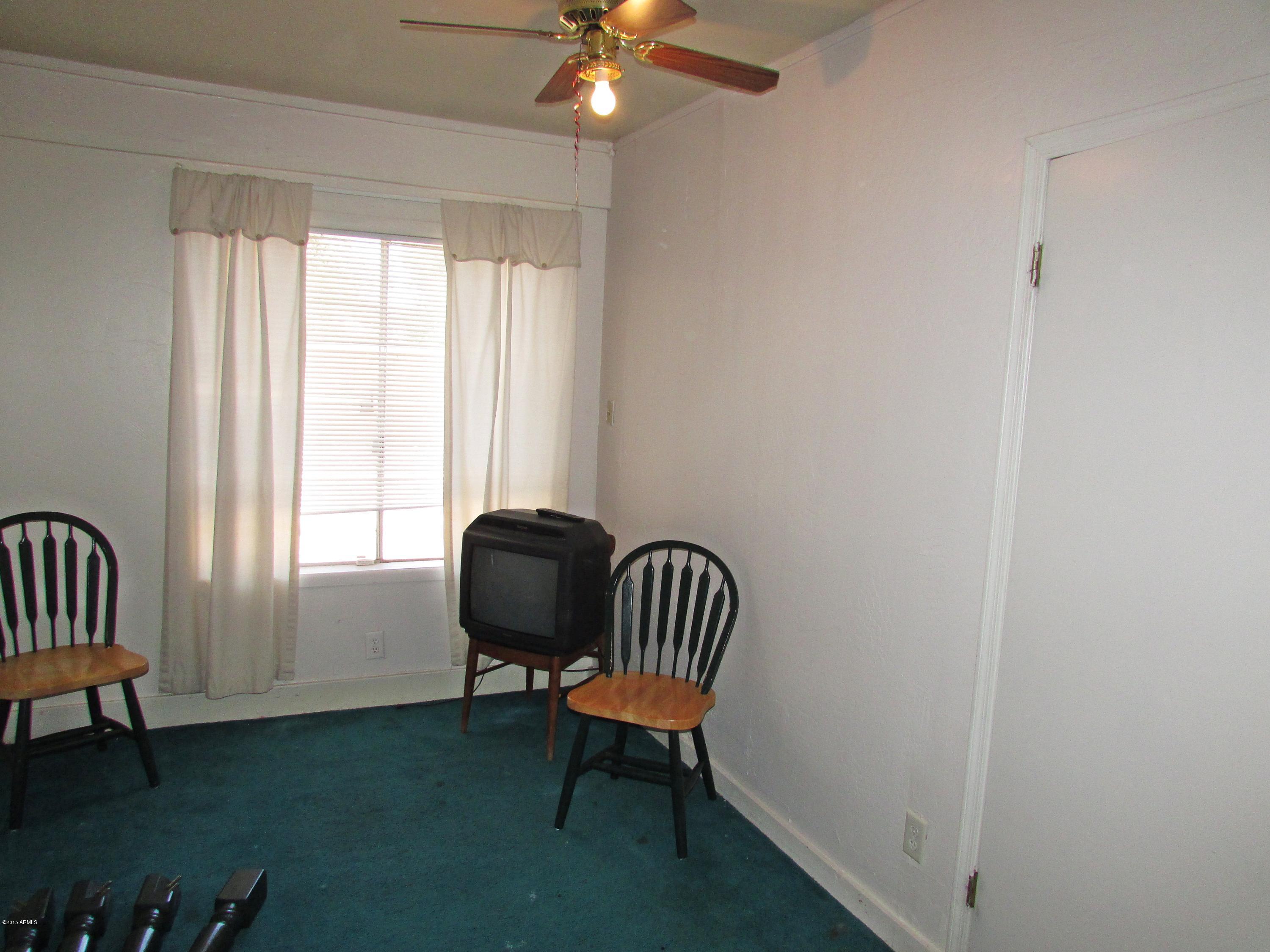 4336 East Vineyard Road Phoenix, AZ 85042 - Photo 27 of 36 AIMG_2653