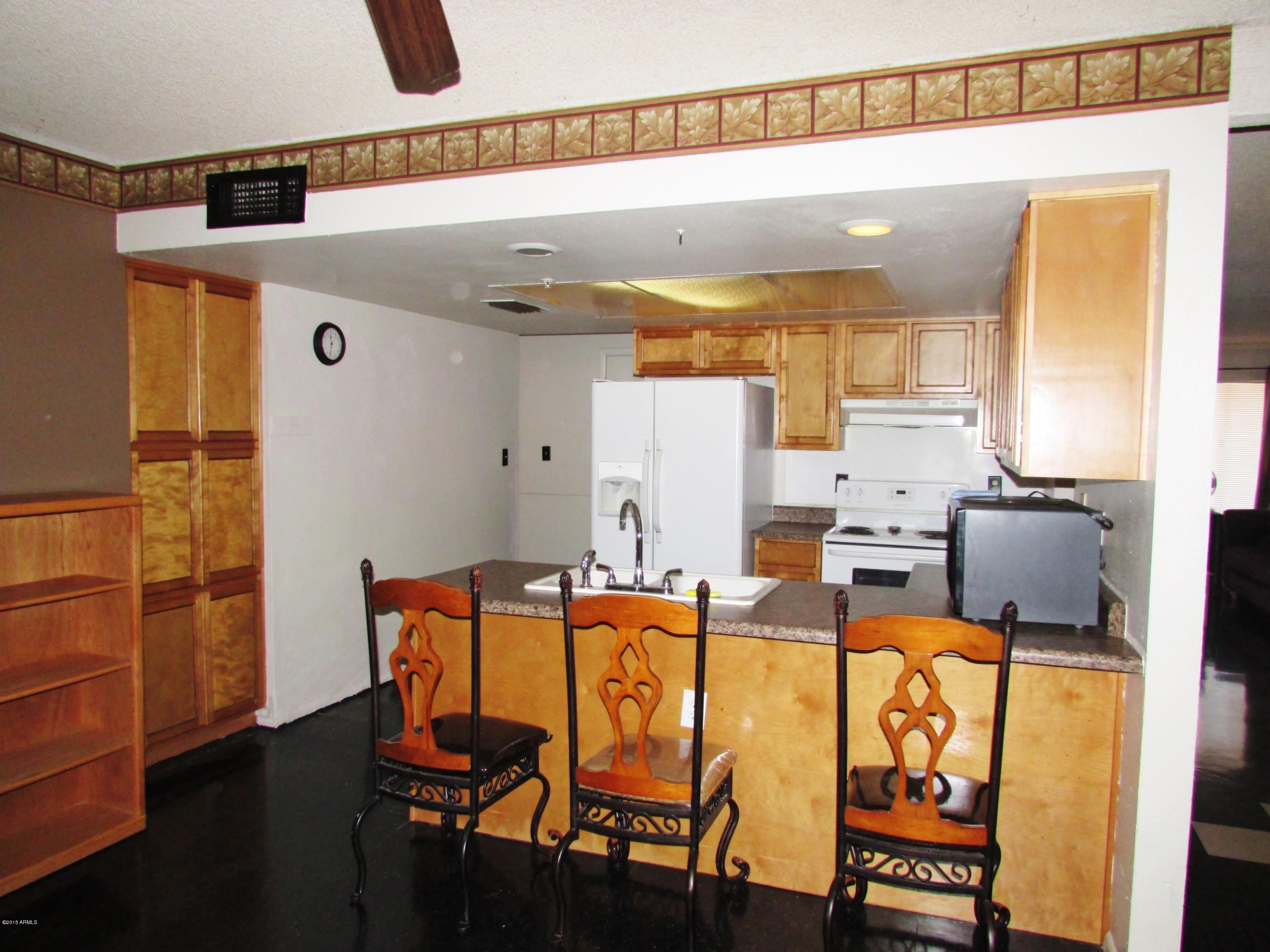 4336 East Vineyard Road Phoenix, AZ 85042 - Photo 7 of 36 AIMG_2646
