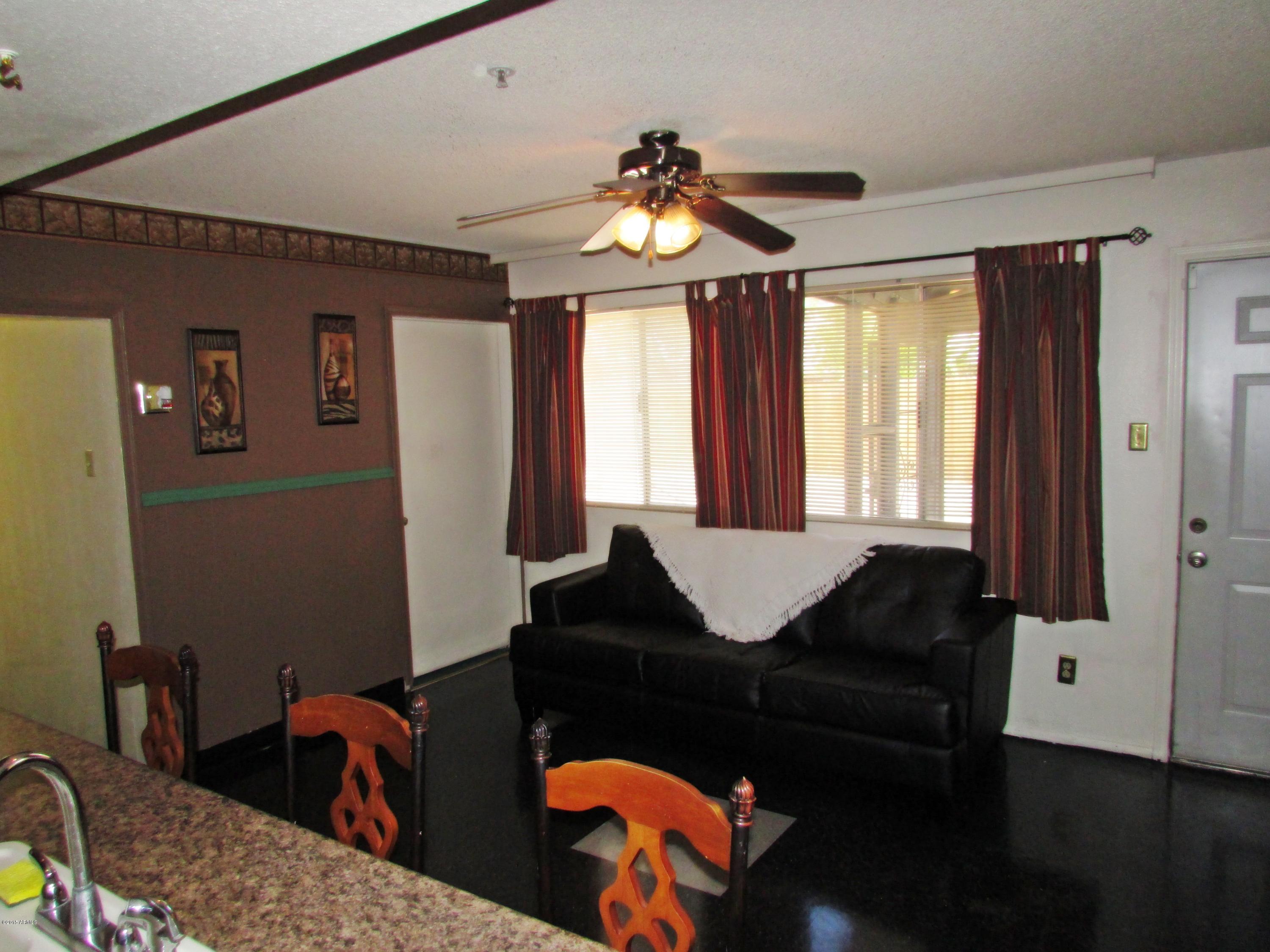 4336 East Vineyard Road Phoenix, AZ 85042 - Photo 9 of 36 AIMG_2666