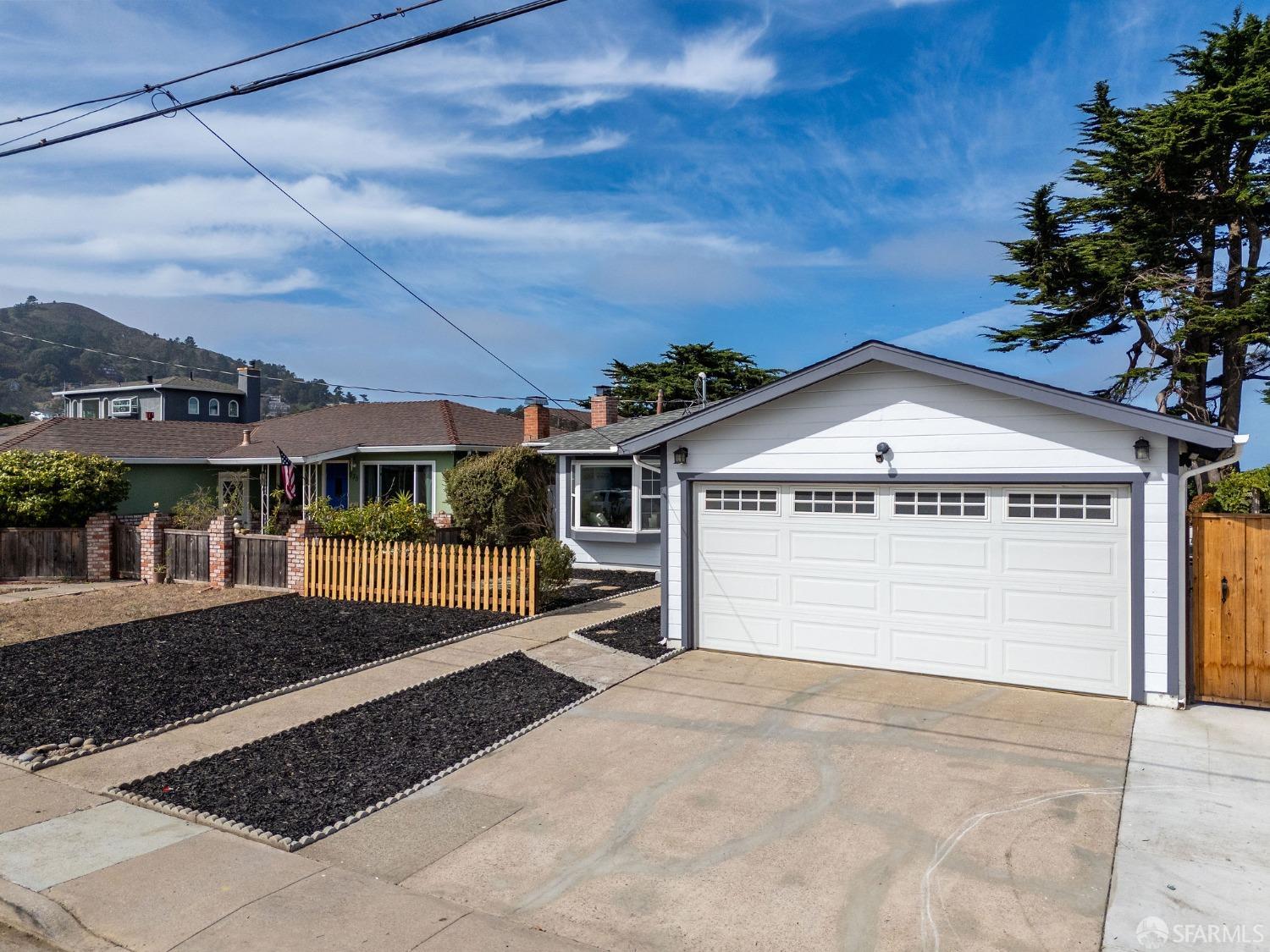 943 Anza Drive Pacifica, CA 94044 - Photo 3 of 77