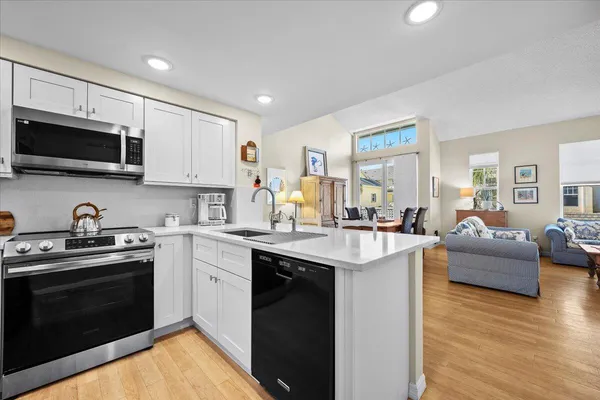 $2,500 | 301 Mainsail Circle, Jupiter, FL 33477