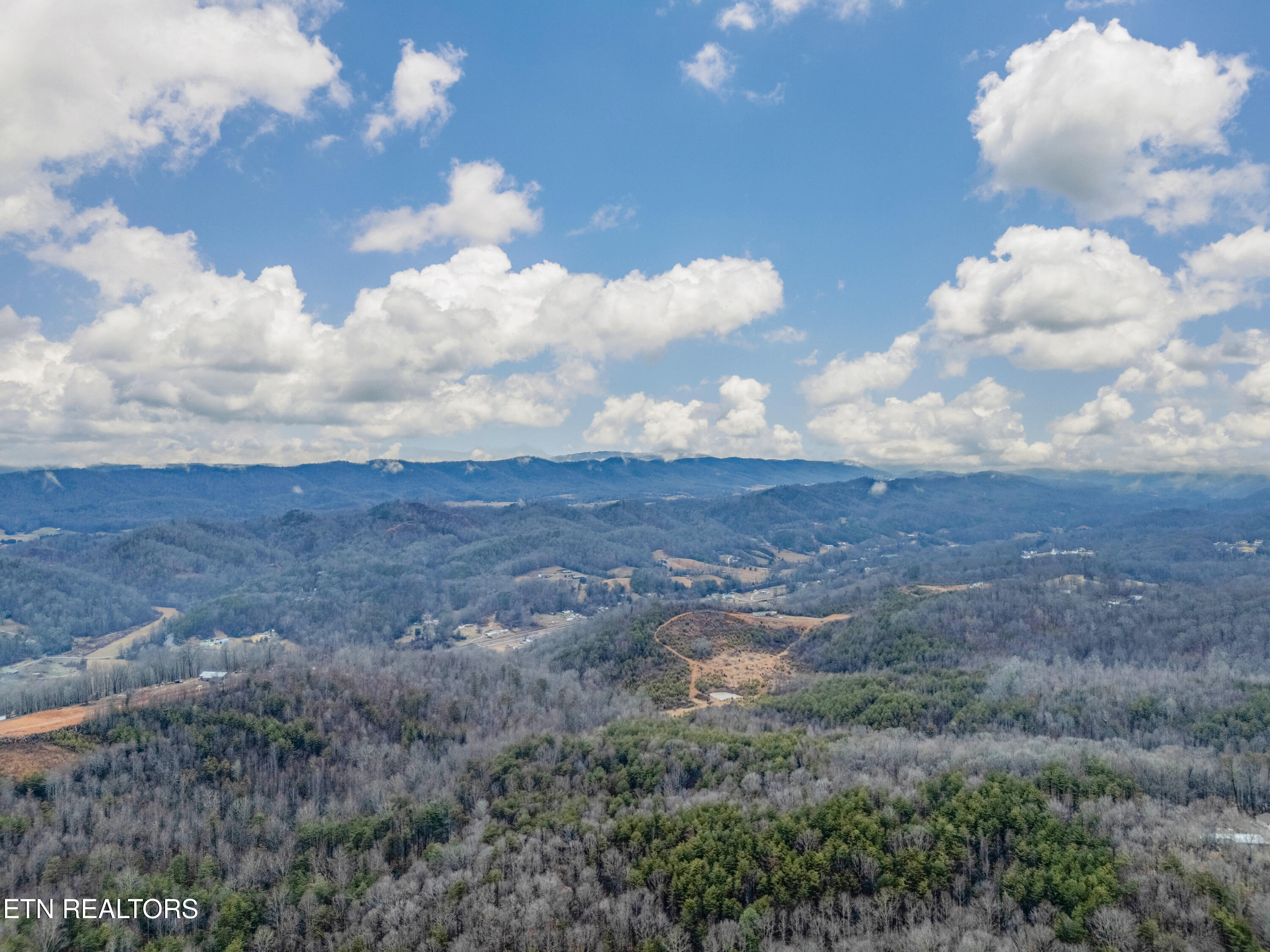 479 Black Oak Road Clinton, TN 37716 - Photo 6 of 17 DJI_20260204214853_0982_D-HDR