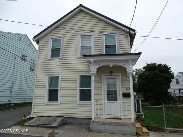$1,400 | 1124 Ferry Street, Danville, PA 17821