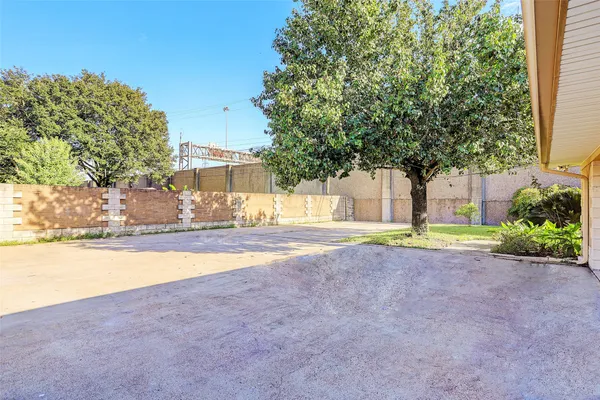 $3,700 | 4315 Woodvalley Drive, Houston, TX 77096