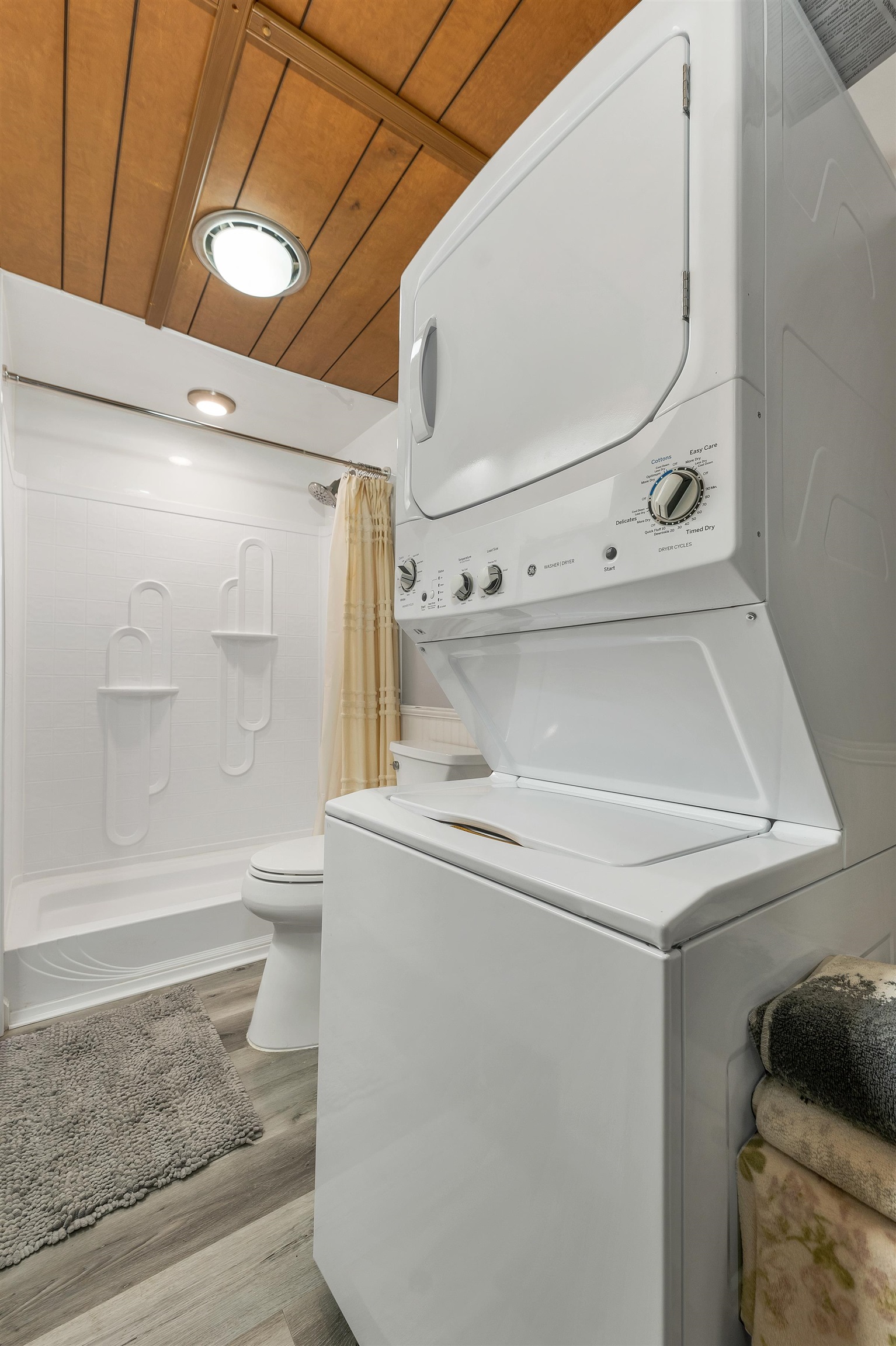 320 Old Lake Shore Road, Unit 3 Gilford, NH 03249 - Photo 15 of 41 Gallery Image 15