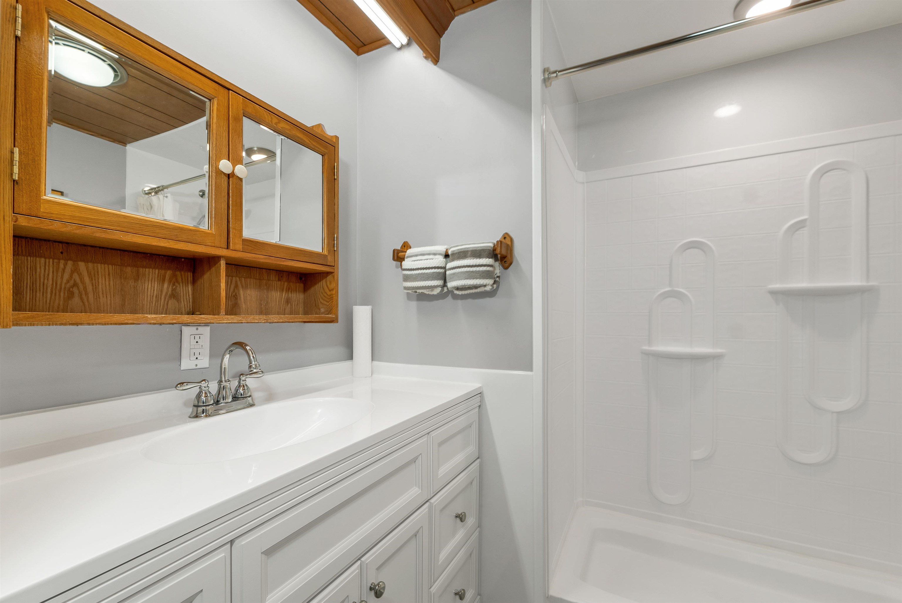320 Old Lake Shore Road, Unit 3 Gilford, NH 03249 - Photo 17 of 41 Gallery Image 17