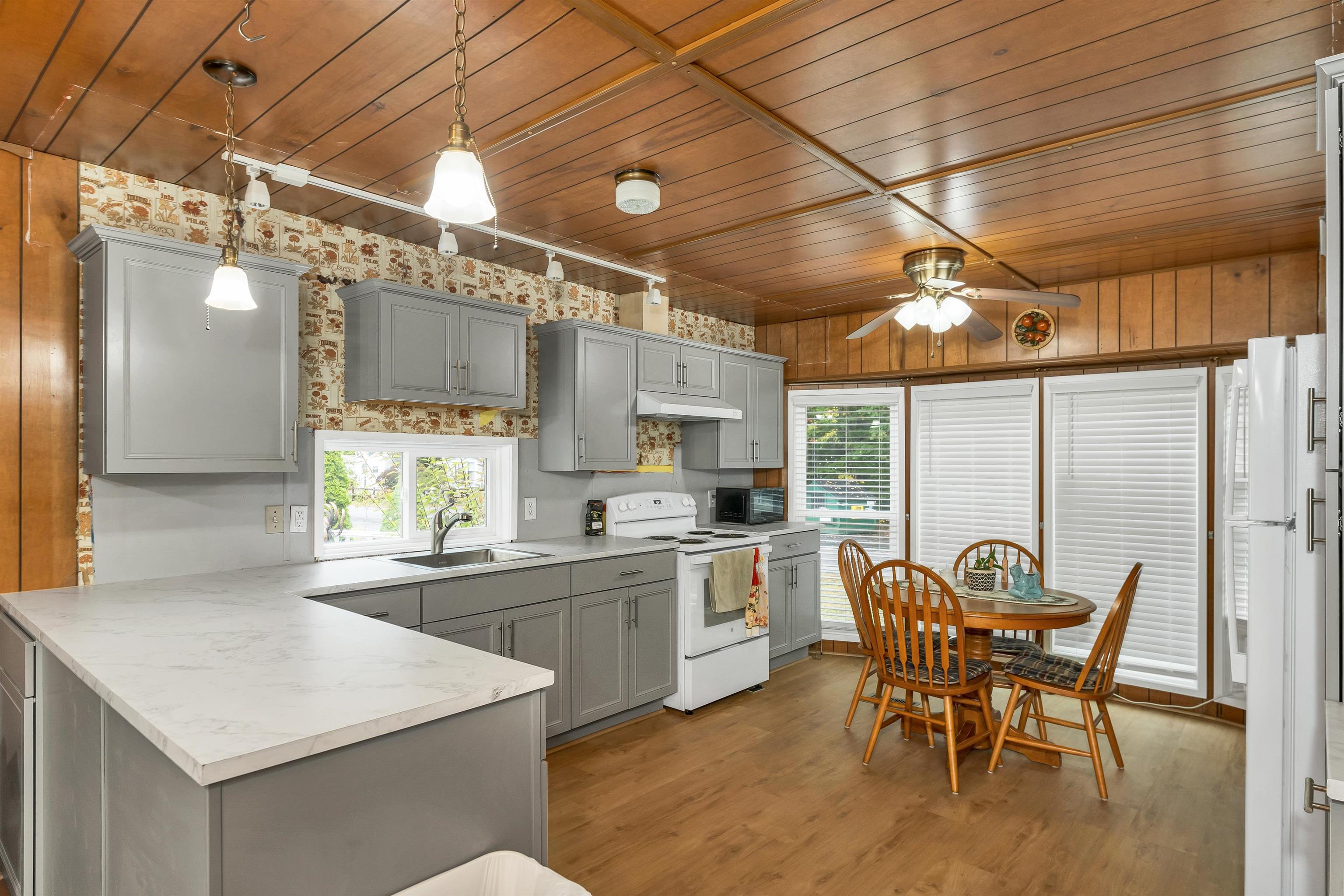 320 Old Lake Shore Road, Unit 3 Gilford, NH 03249 - Photo 2 of 41 Gallery Image 2