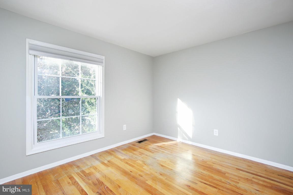 2225 Countryside Drive Silver Spring, MD 20905 - Photo 31 of 40