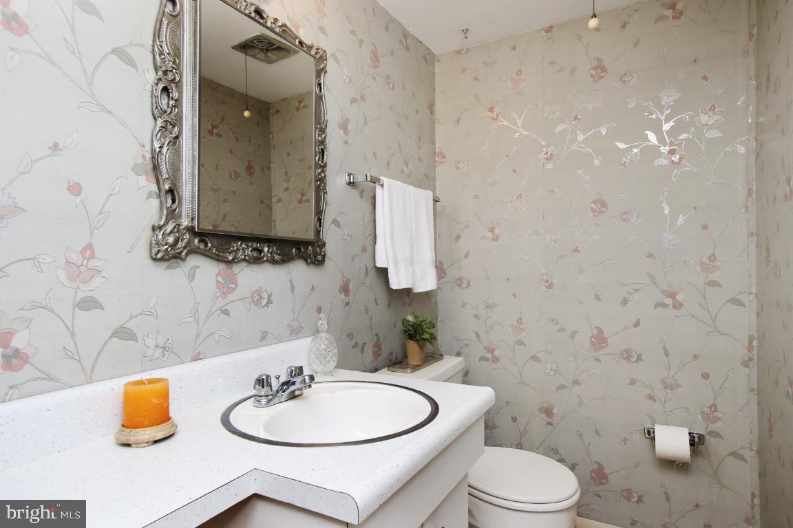 2225 Countryside Drive Silver Spring, MD 20905 - Photo 38 of 40