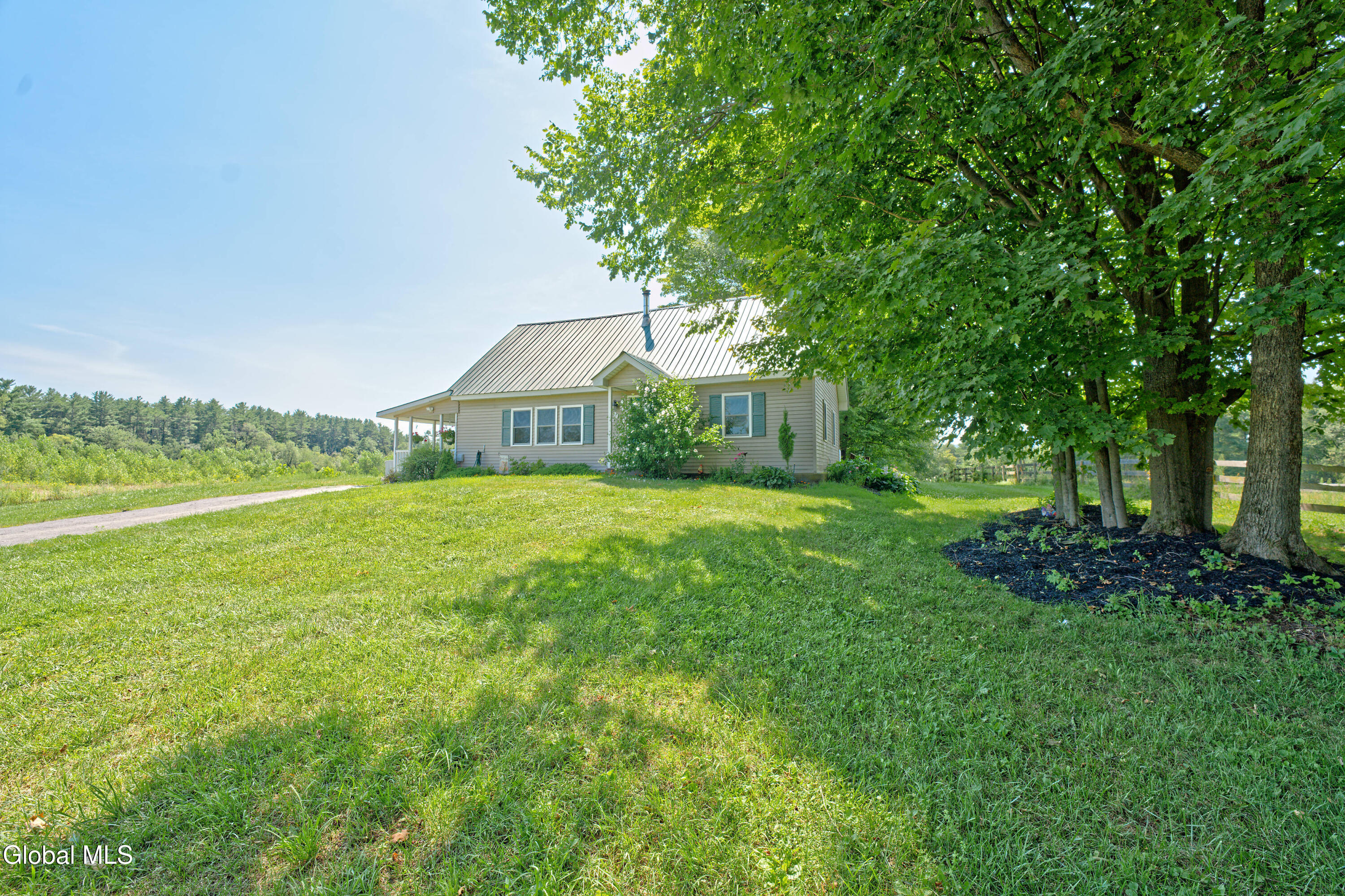 100 Howe Road Greenfield, NY 12833 - Photo 32 of 69 2 Front 2