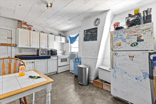 $875,000 | 176-178 Lake Street, St. Albans, VT 05478