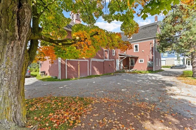 $875,000 | 176-178 Lake Street, St. Albans, VT 05478