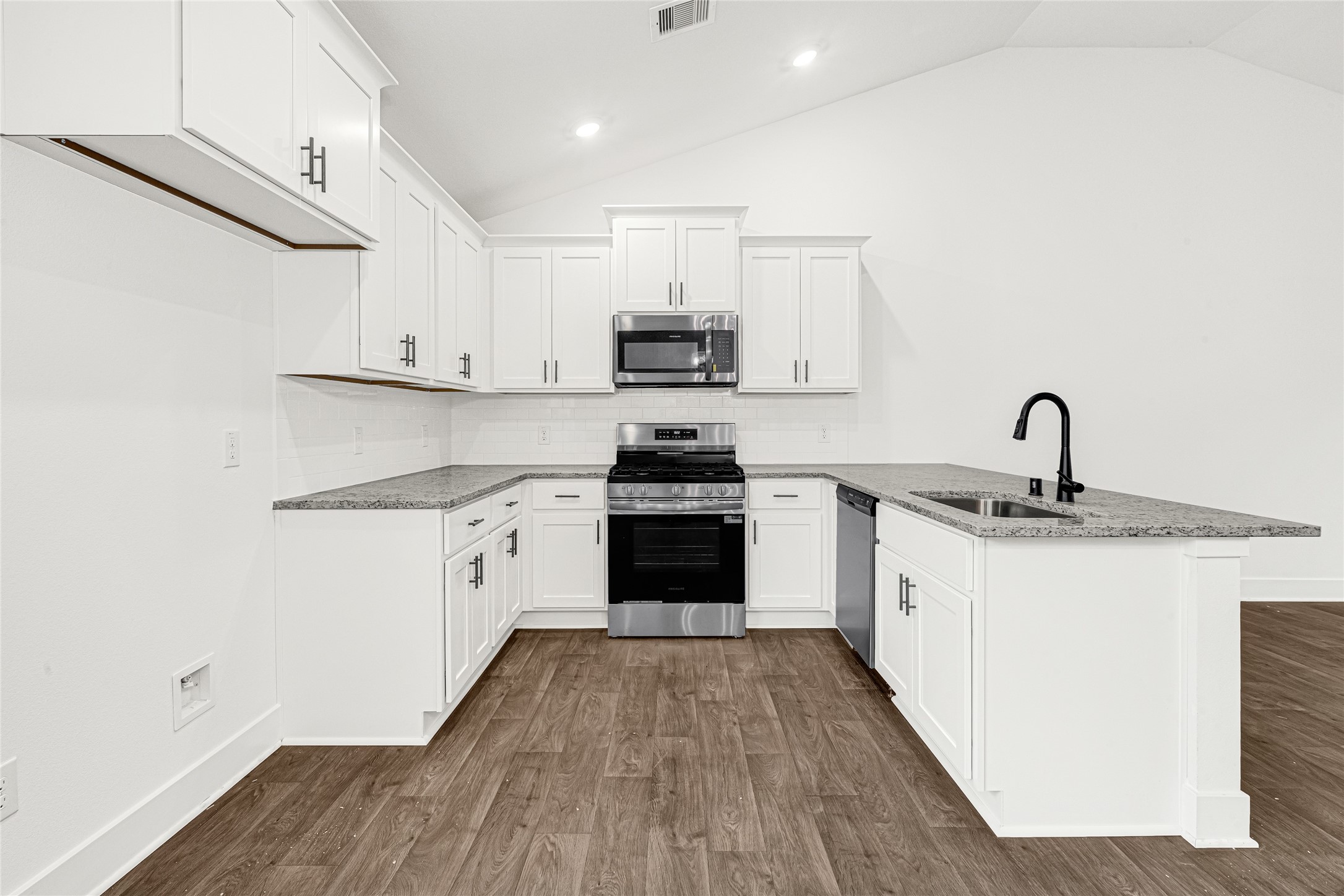 9352 Hard Rock Road Conroe, TX 77303 - Photo 10 of 21 Kitchen Area