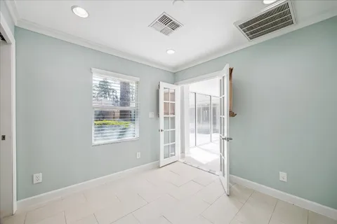 $950,000 | 10106 Candlewood Drive, Houston, TX 77042