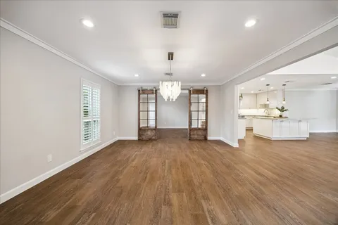 $950,000 | 10106 Candlewood Drive, Houston, TX 77042