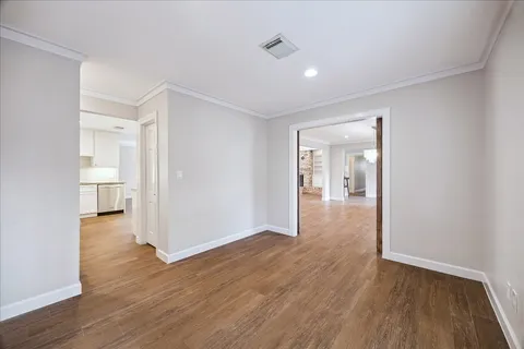 $950,000 | 10106 Candlewood Drive, Houston, TX 77042