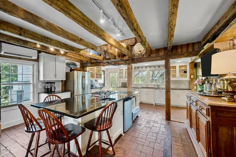 $2,400,000 | 6720 Mebane Oaks Road, Mebane, NC 27302