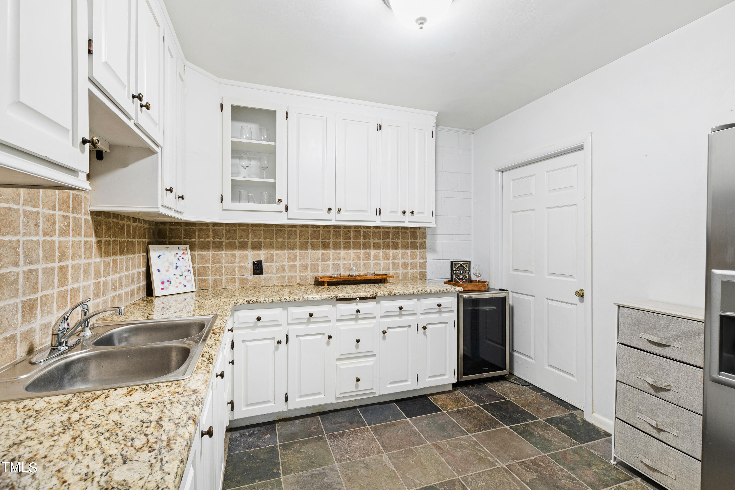 1206 Canterbury Road Raleigh, NC 27608 - Photo 32 of 37 Kitchen 7