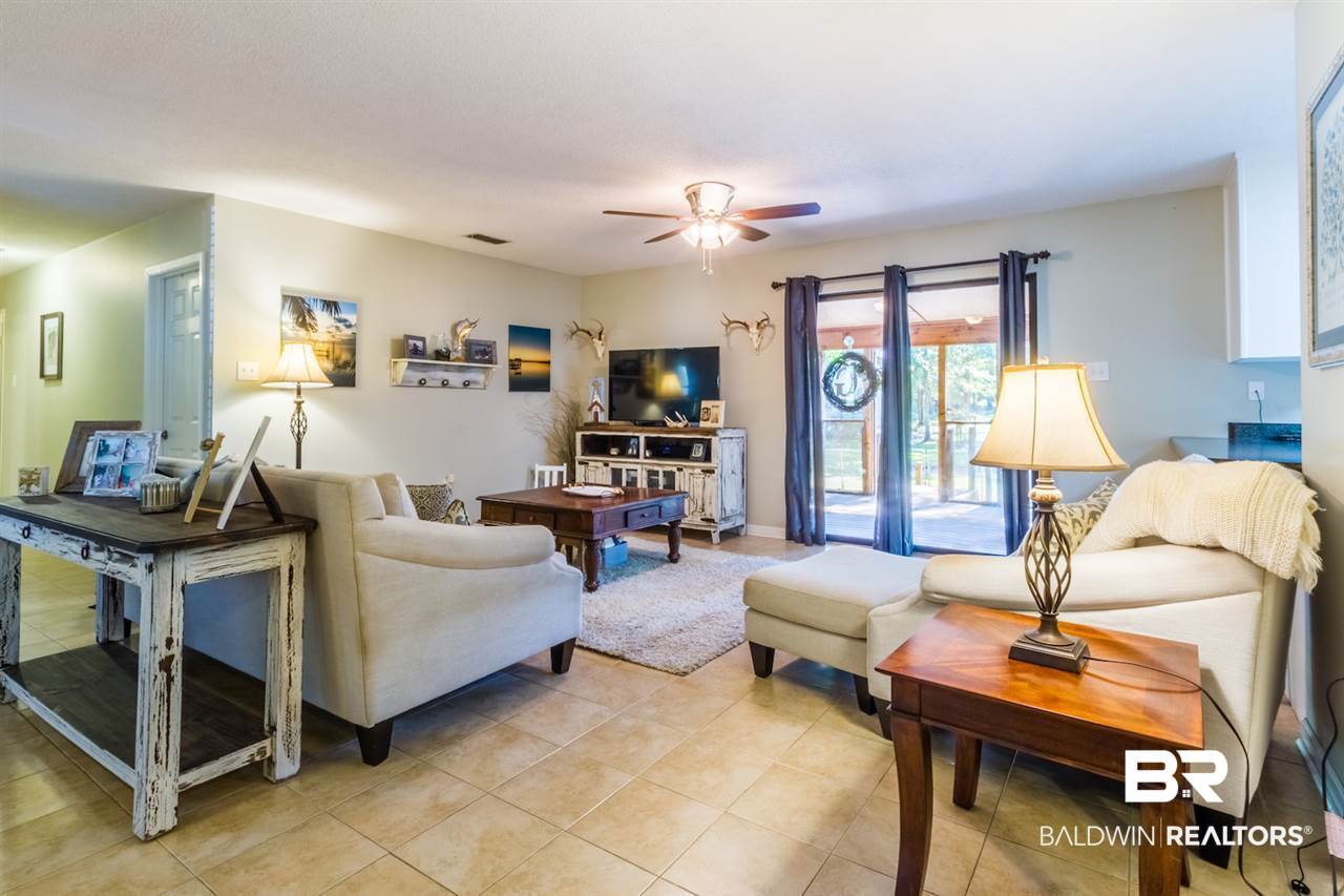 10110 Willis Road Foley, AL 36535 - Photo 4 of 22