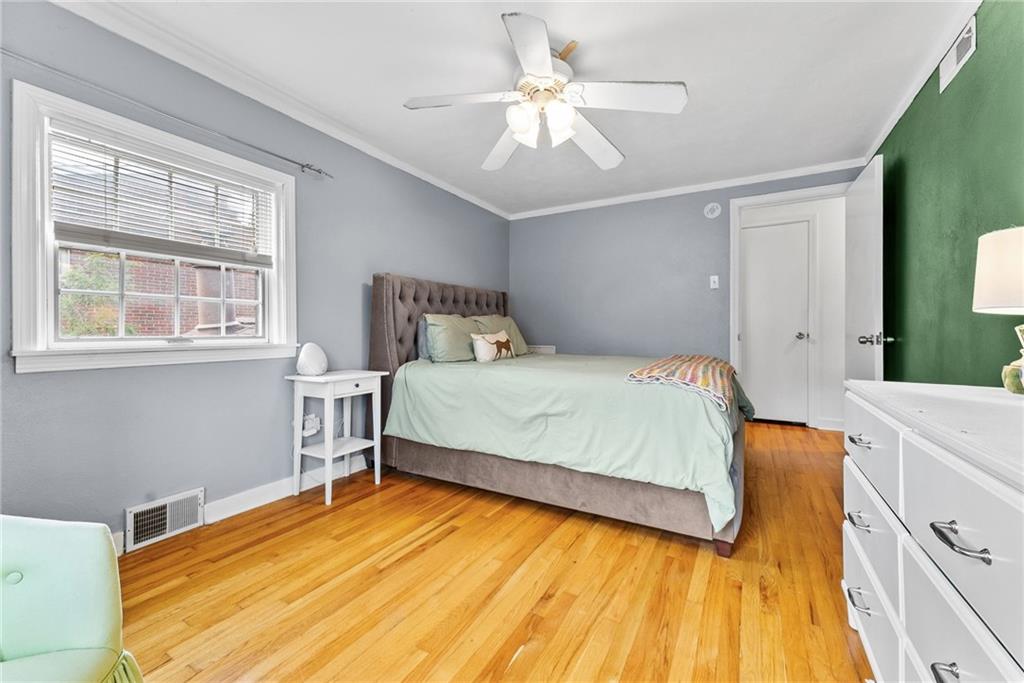 927 Girard Road Pittsburgh, PA 15227 - Photo 20 of 34 Gallery Image 20