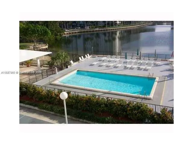 $220,000 | 2750 Northeast 183rd Street, Unit 707, Aventura, FL 33160