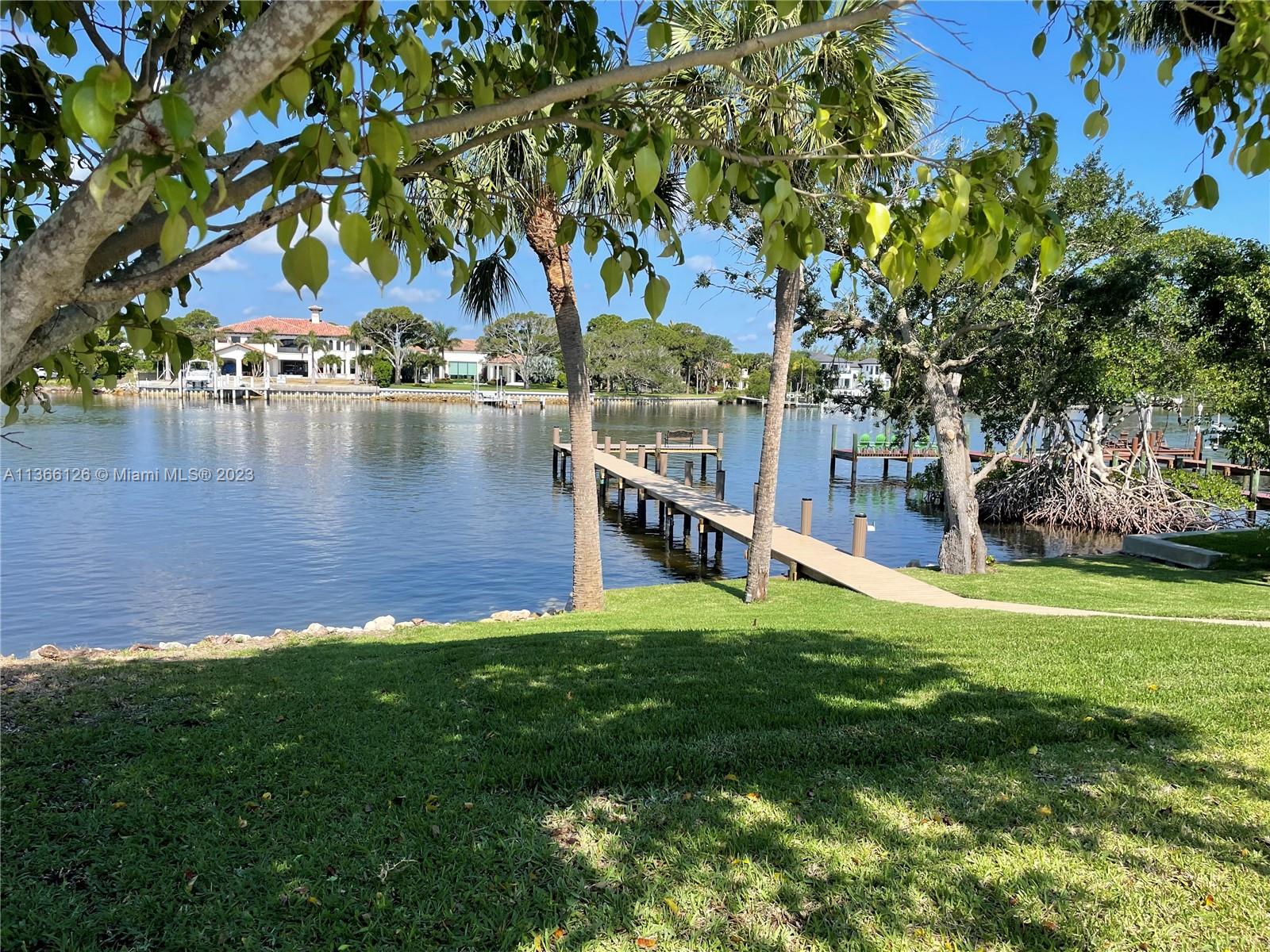 150 Harbourside Circle Jupiter, FL 33477 - Photo 19 of 61