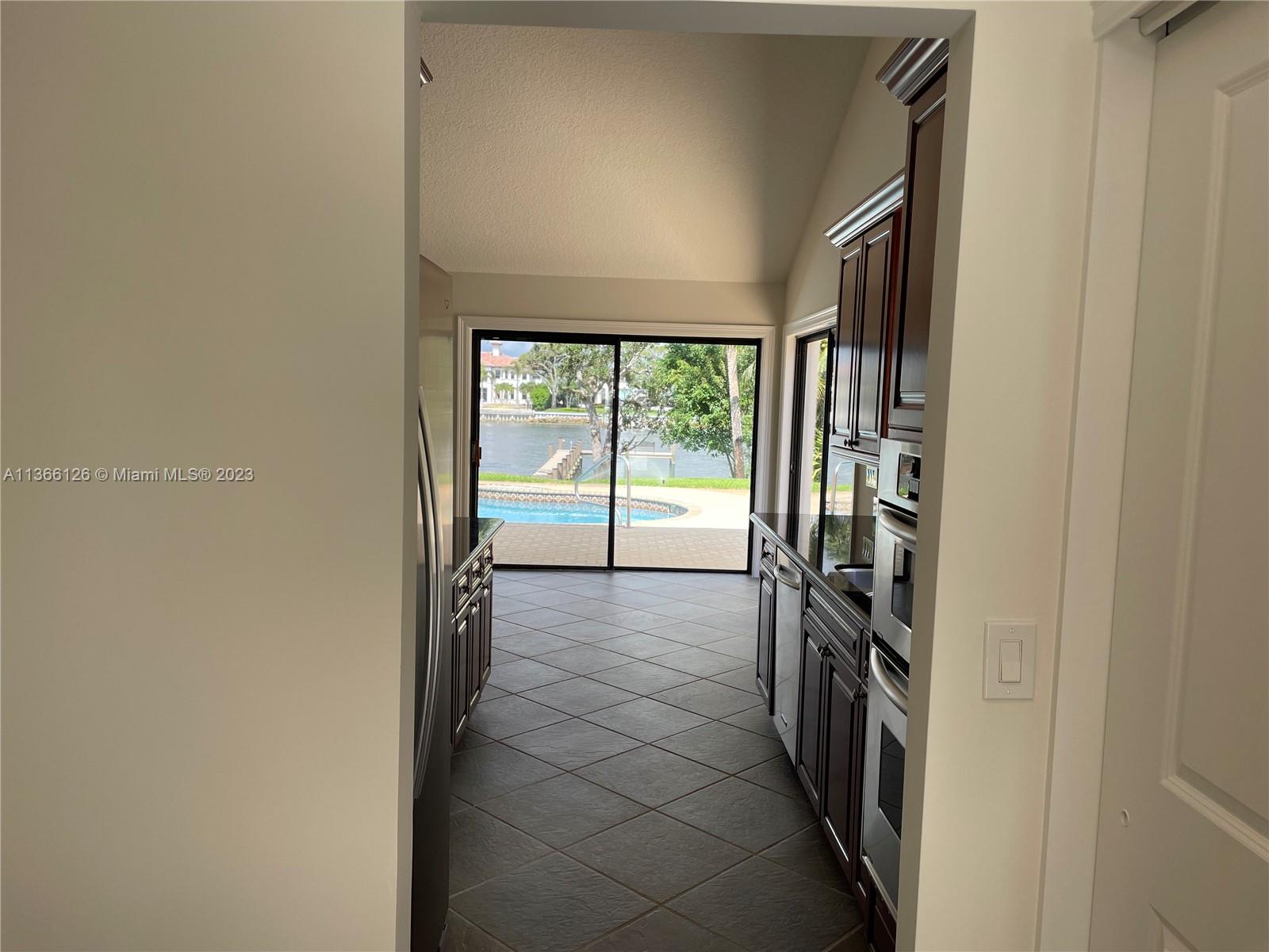 150 Harbourside Circle Jupiter, FL 33477 - Photo 7 of 61