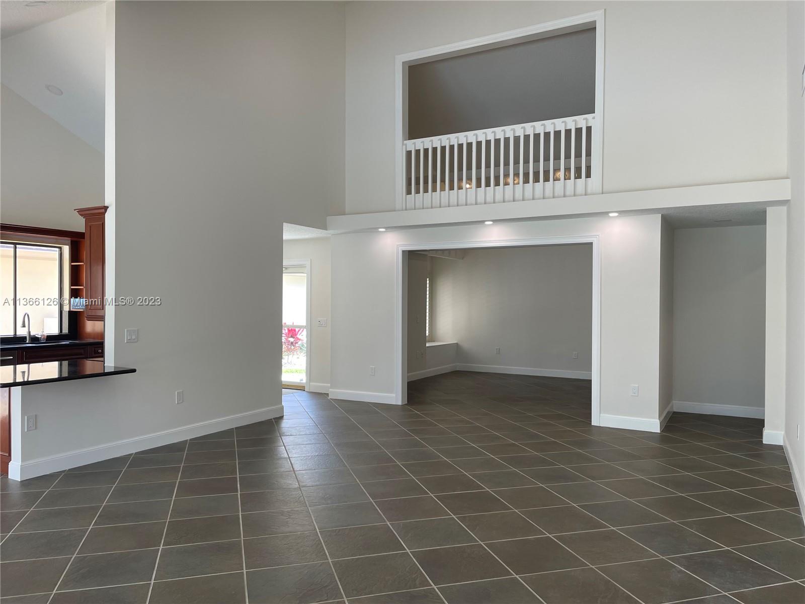 150 Harbourside Circle Jupiter, FL 33477 - Photo 10 of 61