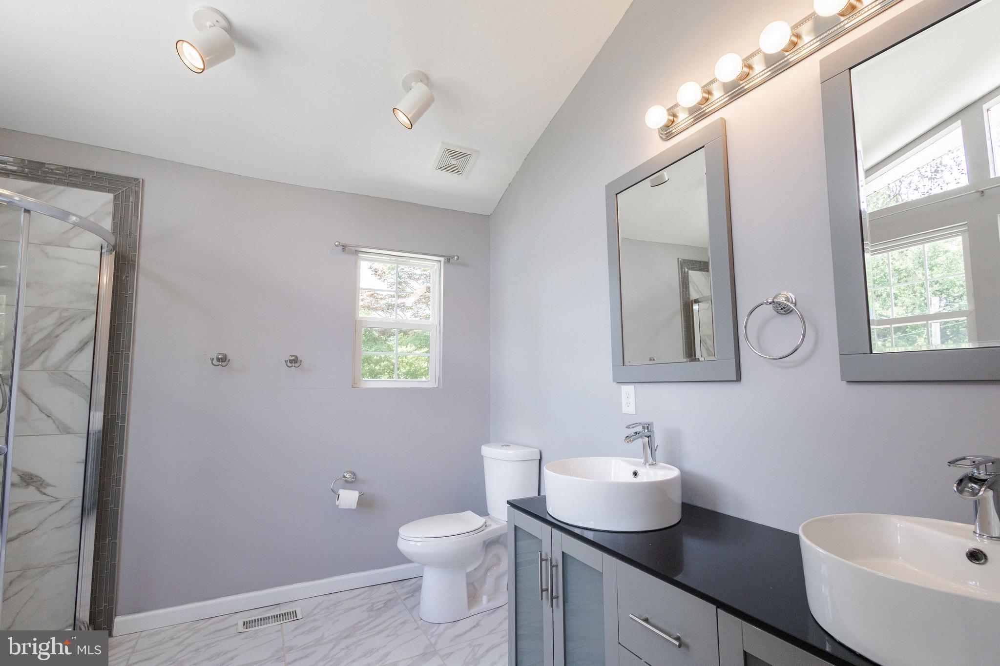 42205 Ridge Road Mechanicsville, MD 20659 - Photo 33 of 59 Master bath
