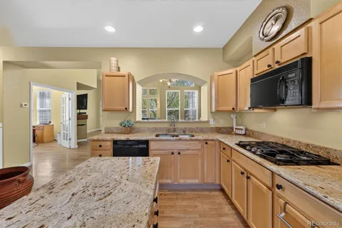 $539,900 | 680 South Yarrow Street, Lakewood, CO 80226