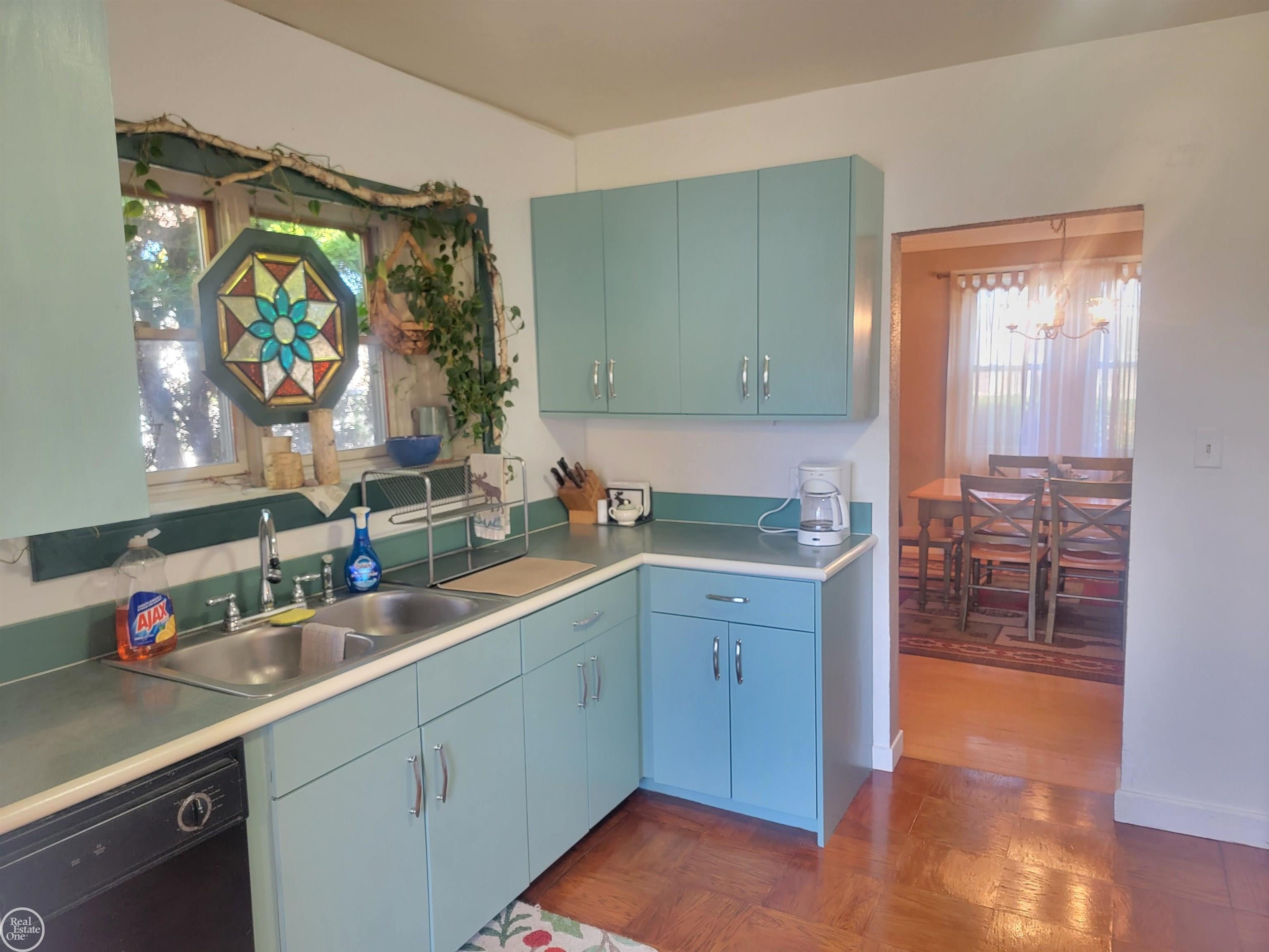 20824 Ridgemont Road Harper Woods, MI 48225 - Photo 14 of 20 Gallery Image 14