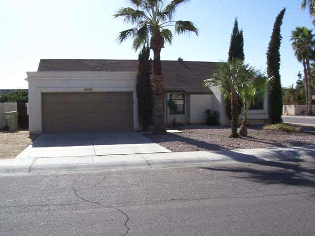 5627 West Shangri-la Road Glendale, AZ 85304 - Photo 1 of 1 Primary Photo