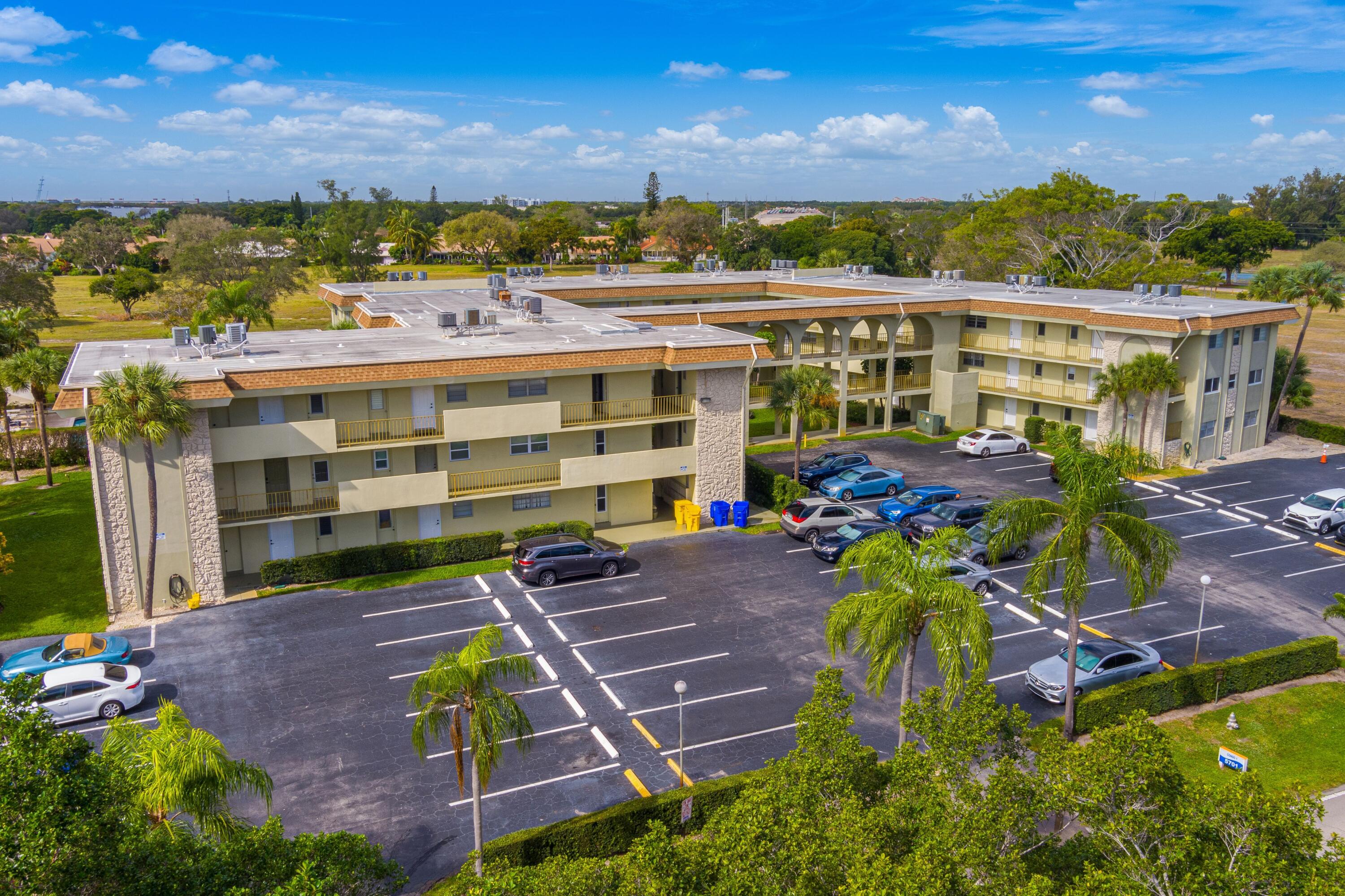 5701 Northwest 2nd Avenue, Unit 312 Boca Raton, FL 33487 - Photo 2 of 15 Outdoor