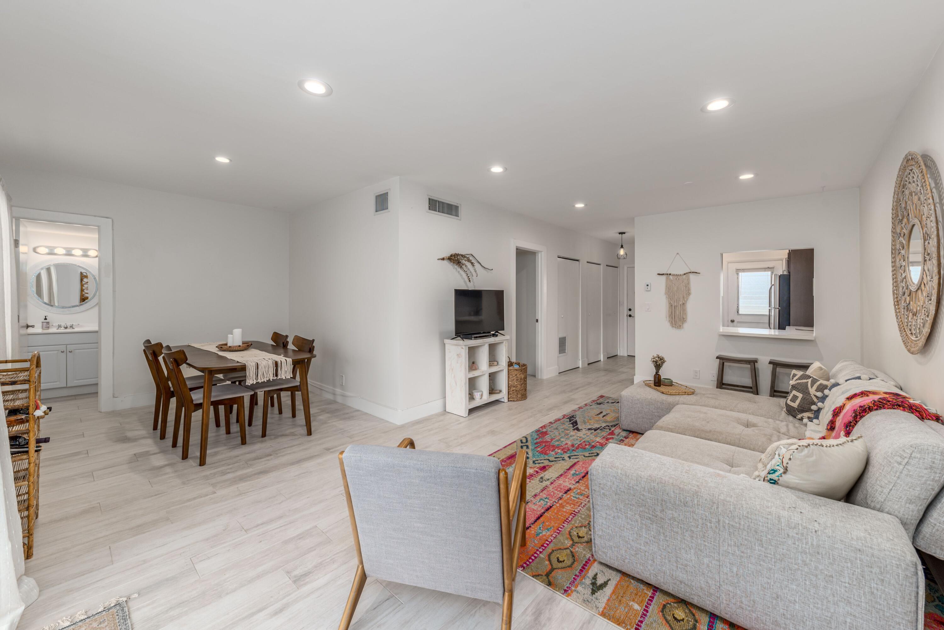 5701 Northwest 2nd Avenue, Unit 312 Boca Raton, FL 33487 - Photo 10 of 15 Living