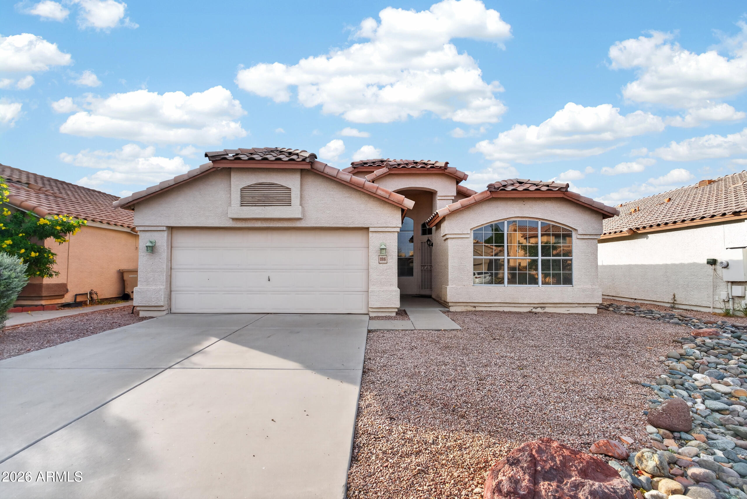 8916 West Davis Road Peoria, AZ 85382 - Photo 2 of 34 Front yard