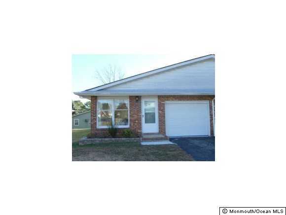 9 Magnolia Road Manahawkin, NJ 08050 - Photo 1 of 3 Primary Photo