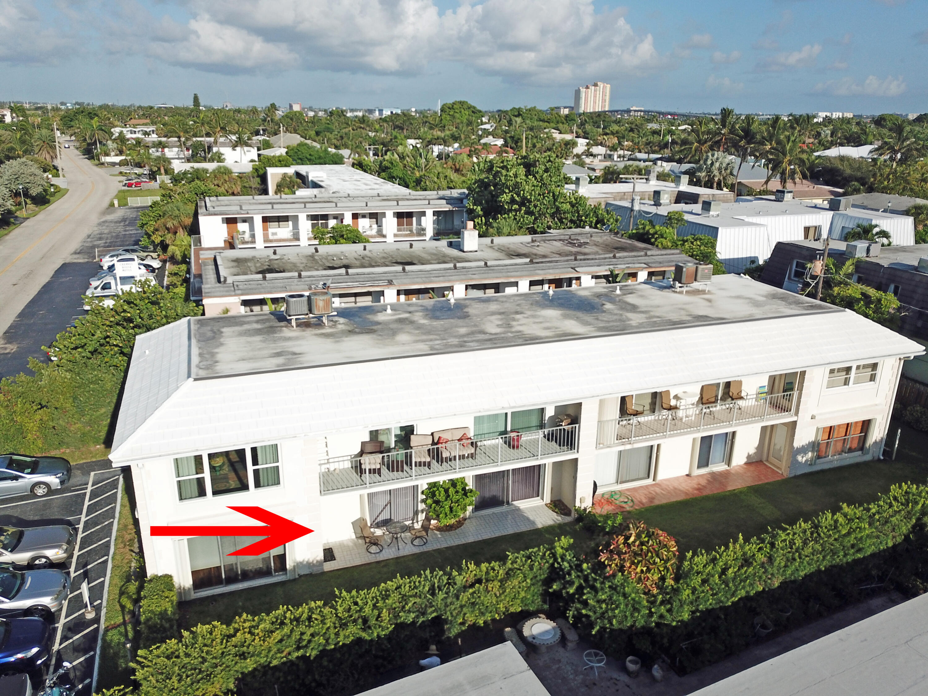 107 Inlet Way, Unit 1 West Palm Beach, FL 33404 - Photo 22 of 38 Patio From Above