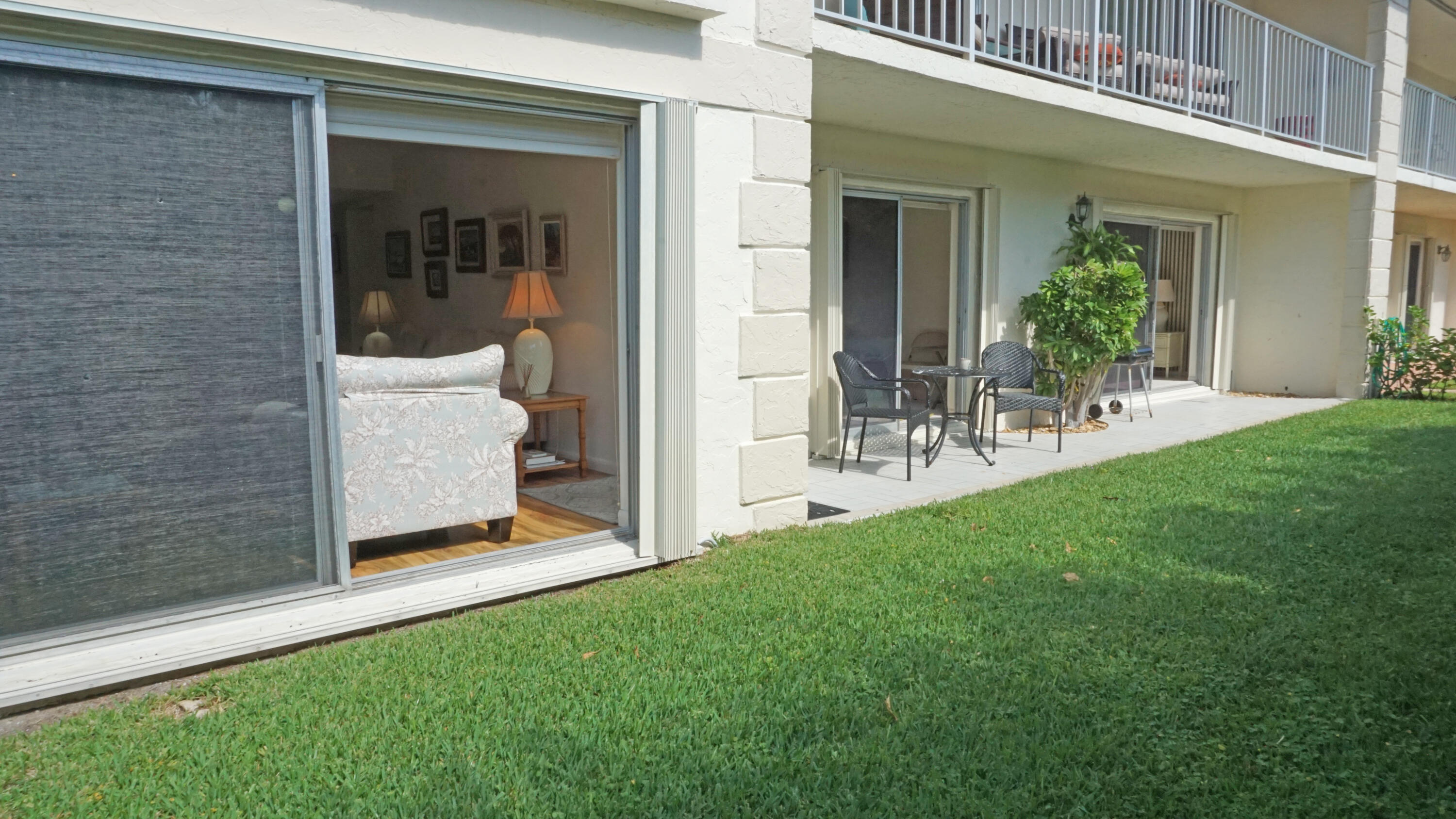 107 Inlet Way, Unit 1 West Palm Beach, FL 33404 - Photo 24 of 38 Private Patio