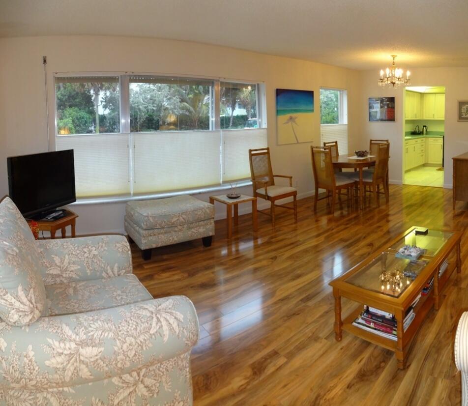 107 Inlet Way, Unit 1 West Palm Beach, FL 33404 - Photo 9 of 38 Living Room