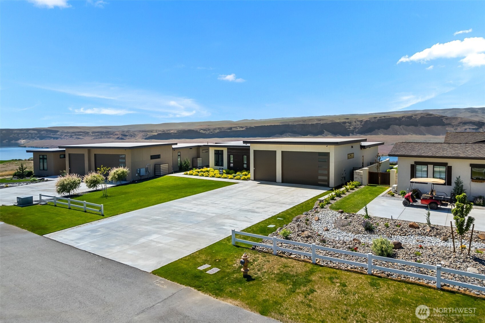 9665 Ridgeview Drive Northwest Quincy, WA 98848 - Photo 2 of 28