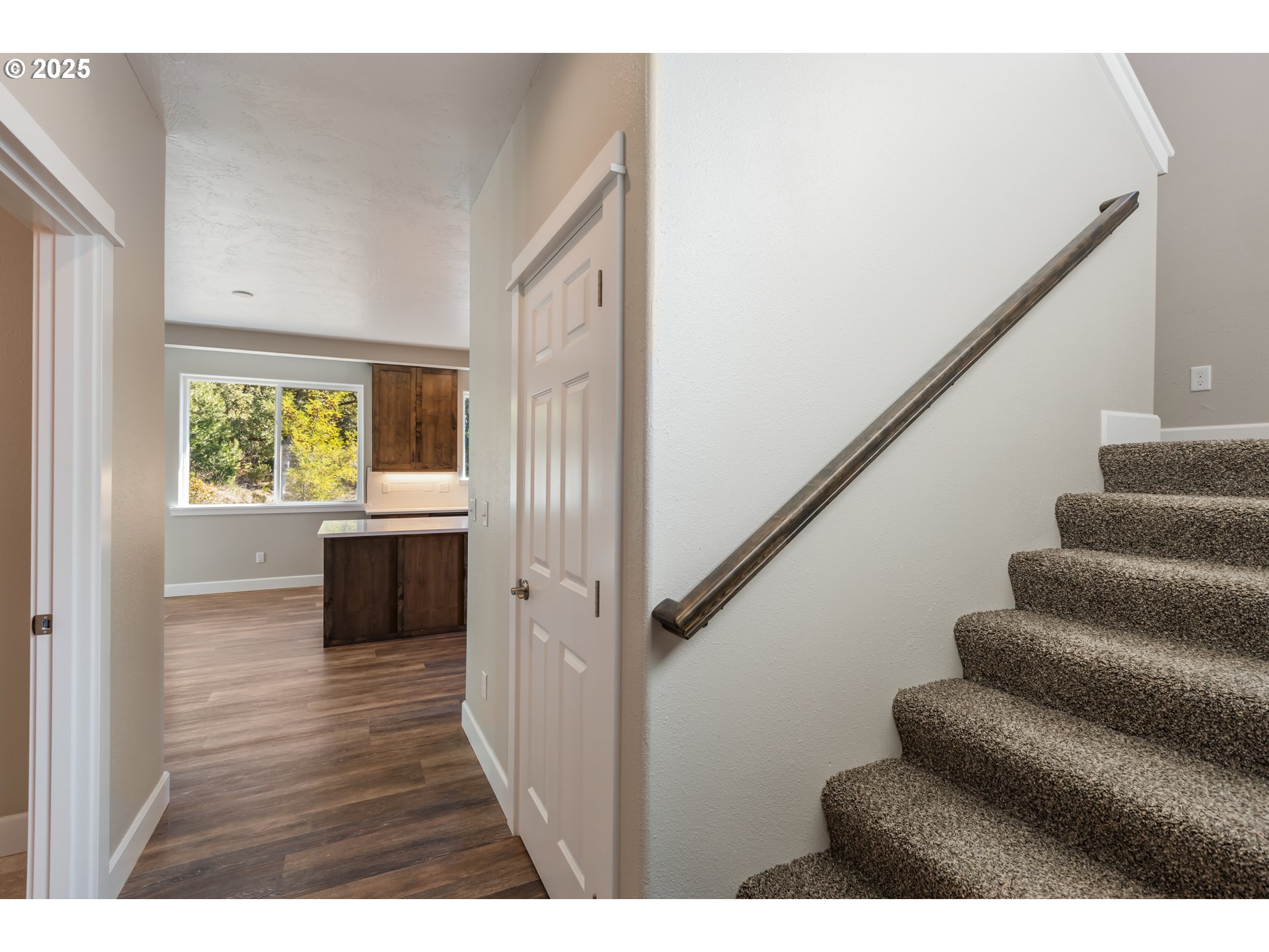 662 Brooks Loop Sutherlin, OR 97479 - Photo 16 of 47