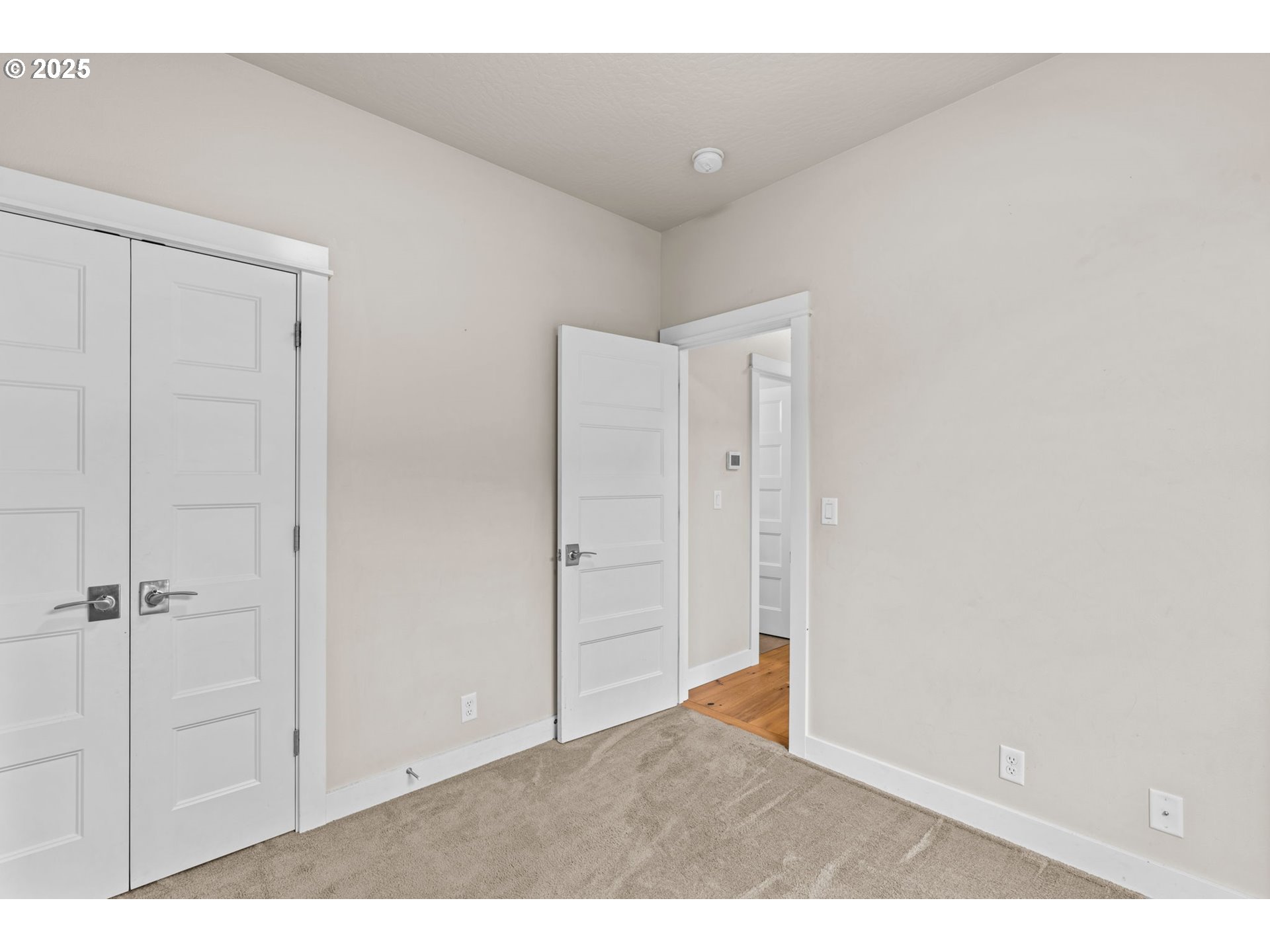 1030 53rd Place Springfield, OR 97478 - Photo 33 of 39 a view of an empty room