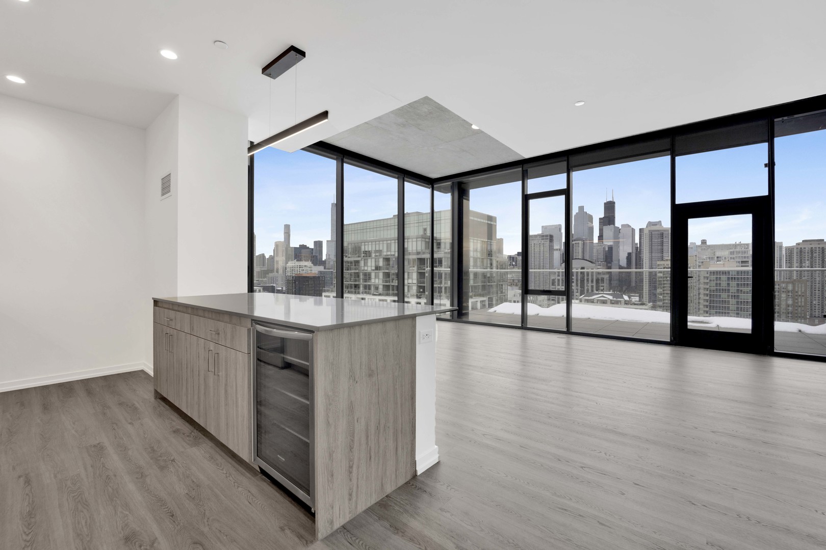 808 North Cleveland Avenue, Unit 2201 Chicago, IL 60610 - Photo 11 of 44