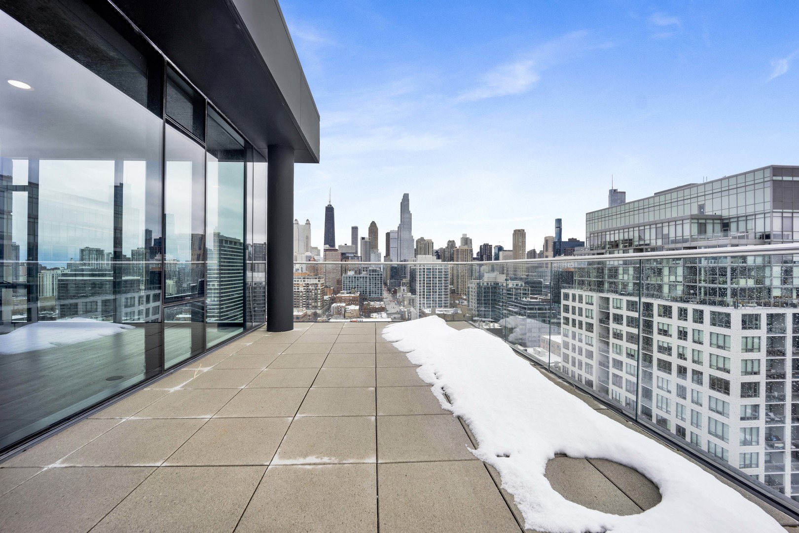 808 North Cleveland Avenue, Unit 2201 Chicago, IL 60610 - Photo 30 of 44