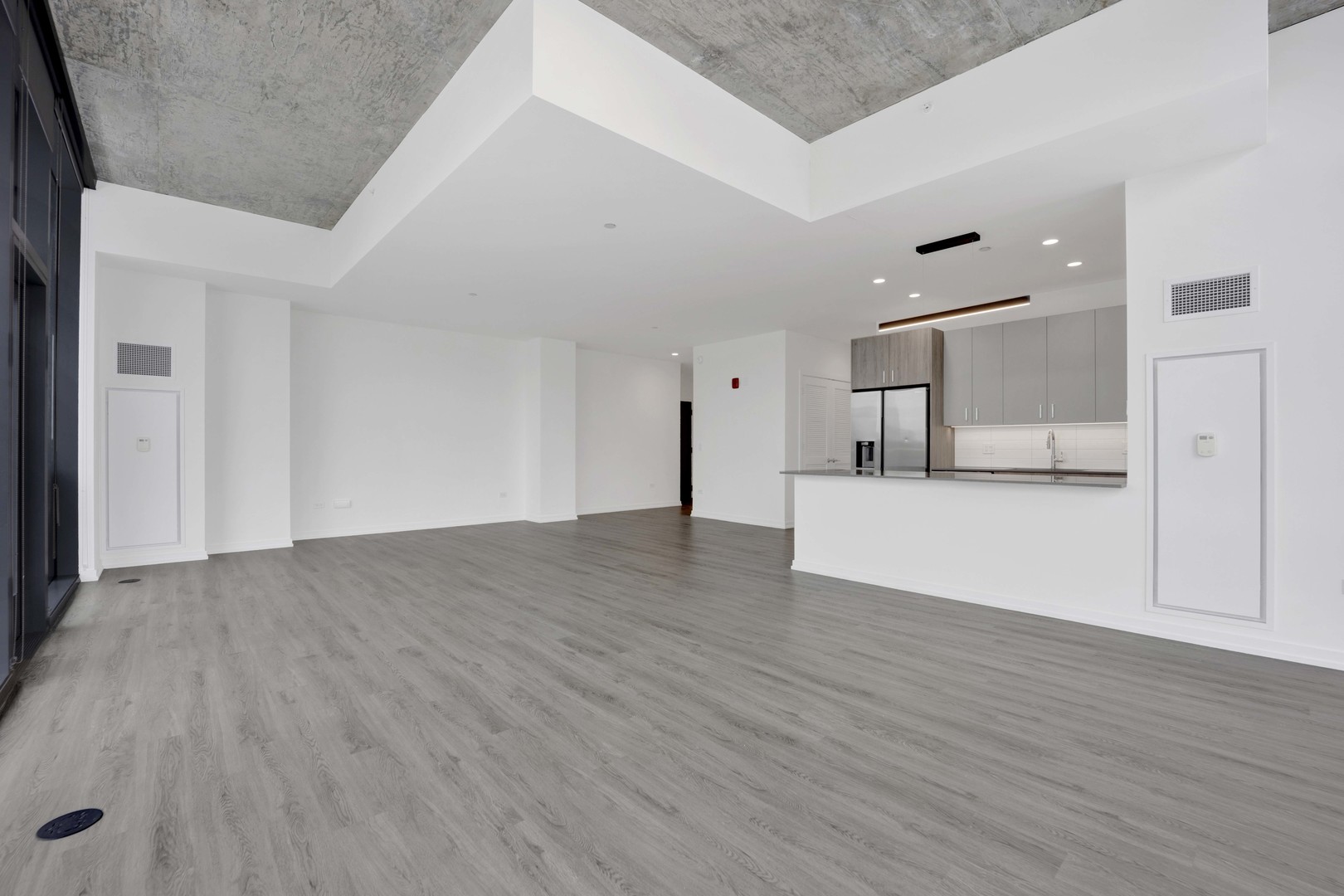 808 North Cleveland Avenue, Unit 2201 Chicago, IL 60610 - Photo 10 of 44