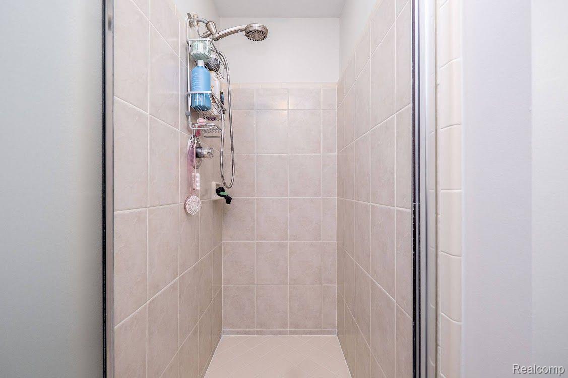 49296 Monte Road New Baltimore, MI 48047 - Photo 29 of 55 Gallery Image 29