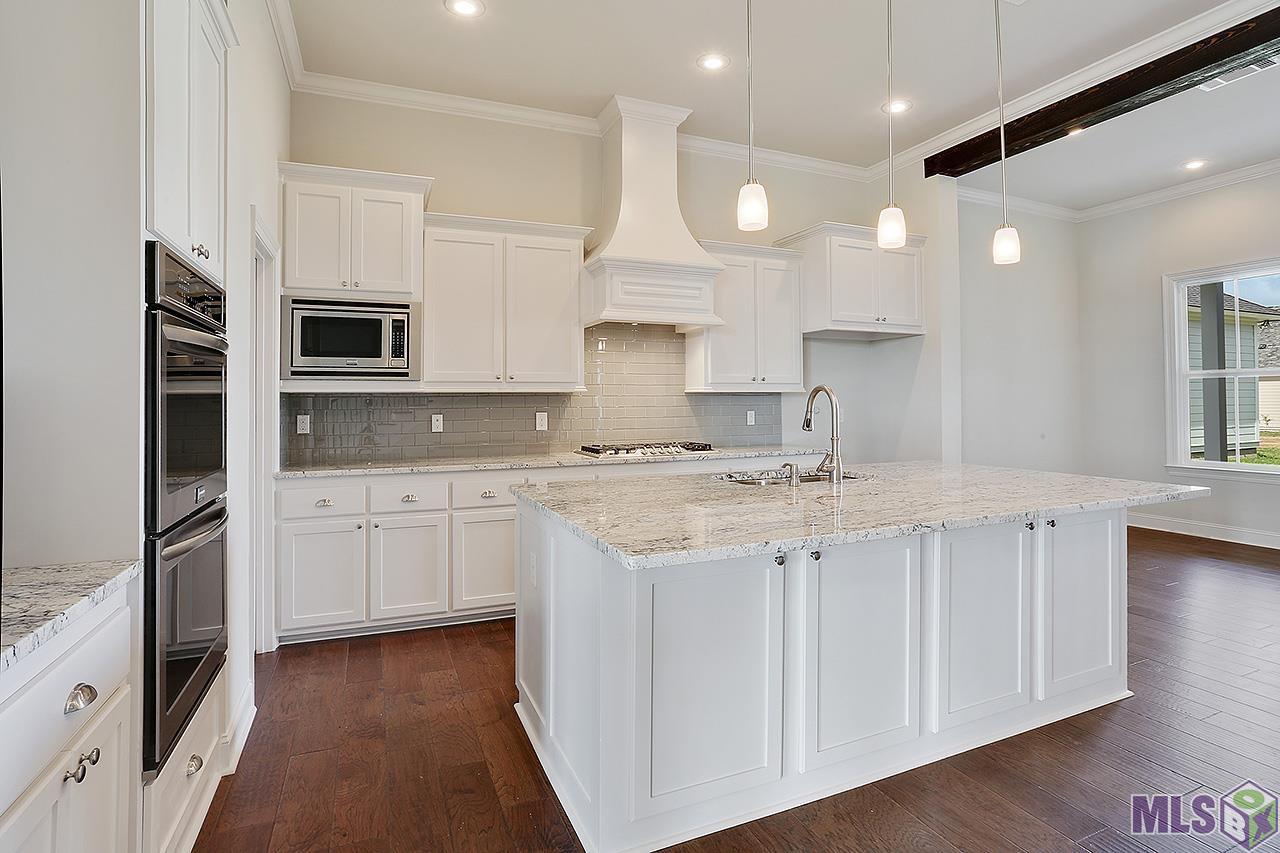 1328 Market Square Road Zachary, LA 70791 - Photo 5 of 19 Gallery Image 5