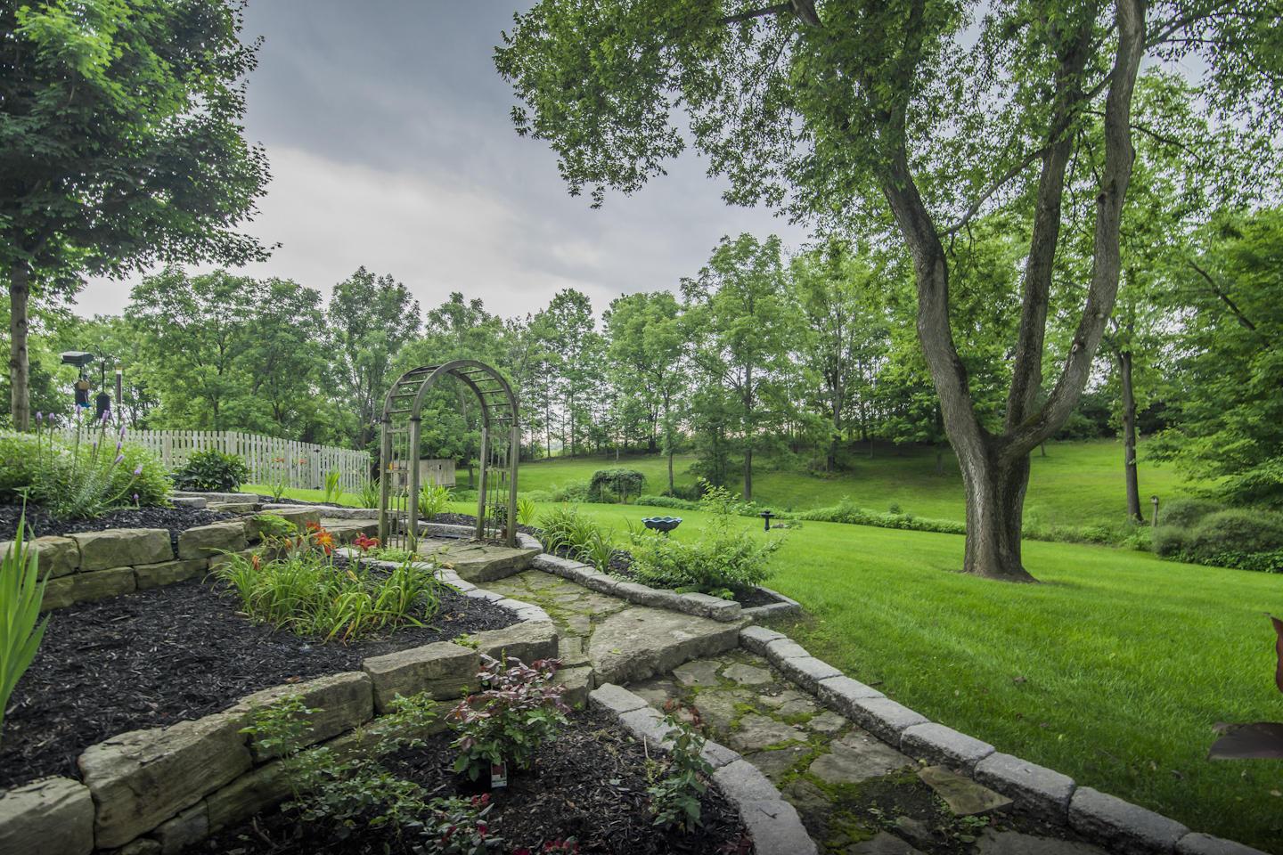 285 Home Road Delaware, OH 43015 - Photo 4 of 36 Gallery Image 4