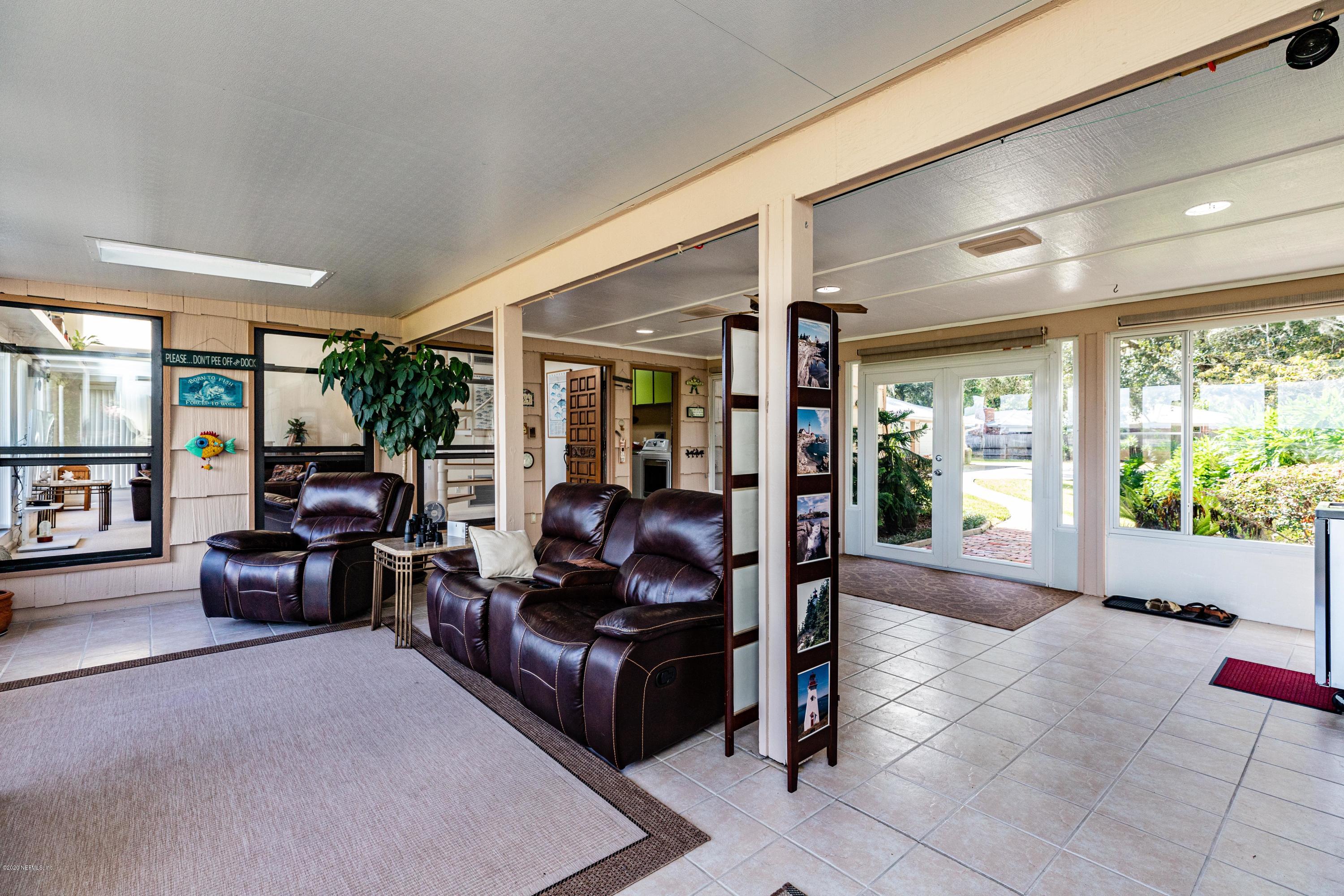 34 Nelsons Point Keystone Heights, FL 32656 - Photo 12 of 47 12 SUnroom View 3